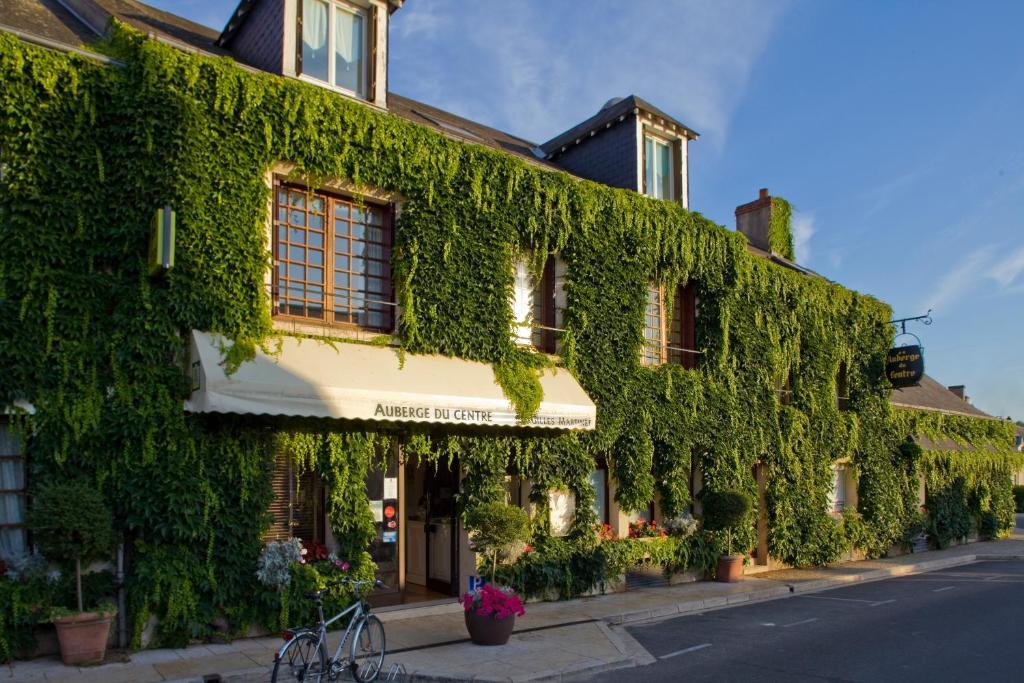 Logis Auberge Du Centre Chitenay Exteriér fotografie
